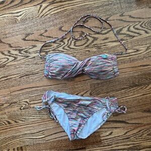 Roxy swim NWOT medium bikini twist bandeau multicolored fine stripes